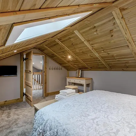 2 Bed In Otley Oc-96431 Timble