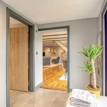 2 Bed In Otley Oc-96431 Lodge *