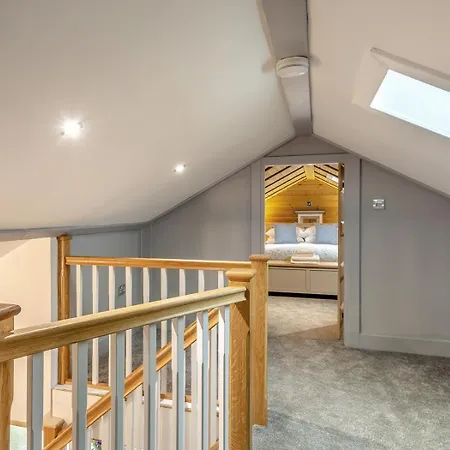 Lodge 2 Bed In Otley Oc-96431 *